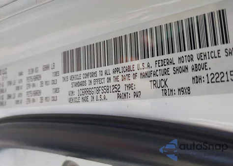 2015 Ram 1500 Big Horn z USA, uszkodzony, nr VIN 1C6RR6GT8FS581252